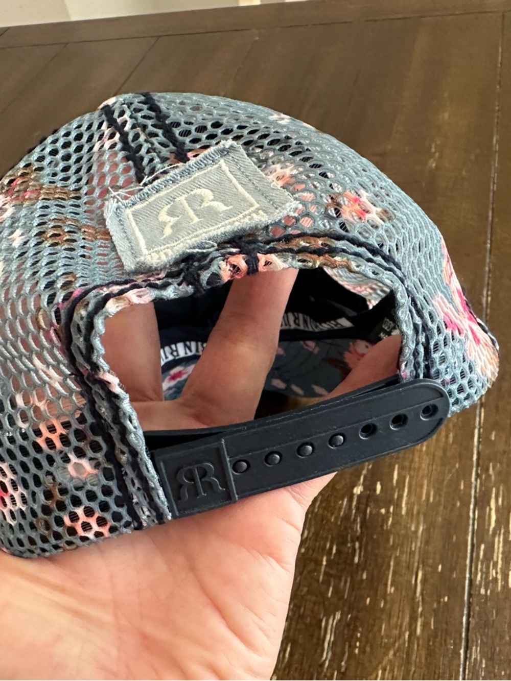 Robin Ruth Utah elevated hat - Picture 8 of 10